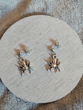 Silver Spider Drop Earrings Studs Halloween Spooky New